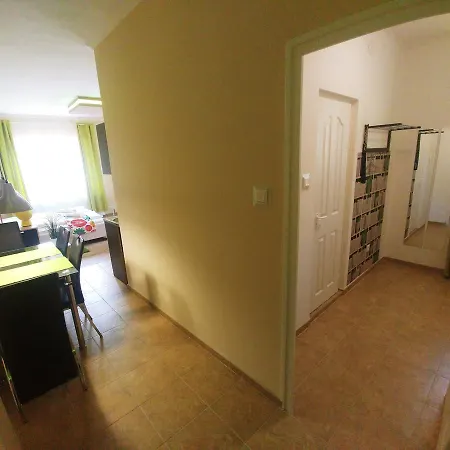 Sarok Apartmanhaz