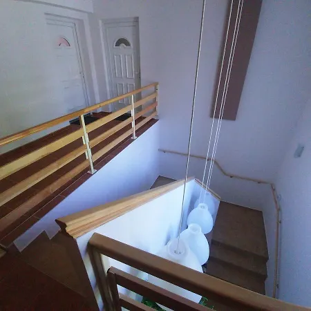 Sarok Apartmanhaz 公寓