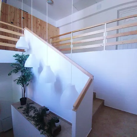 Sarok Apartmanhaz