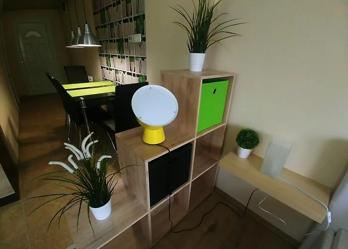 Sarok Apartmanhaz מאקו
