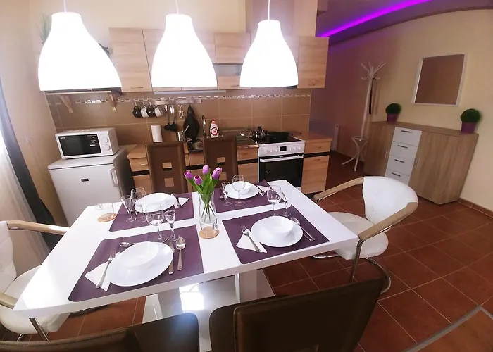 Sarok Apartmanhaz
